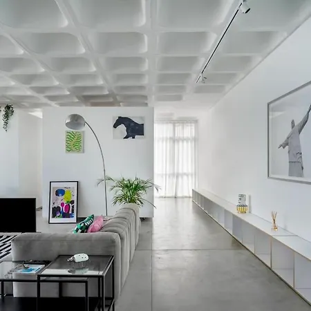 Loft Espacoso Com Vista Deslumbrante O Tejo Апартаменти