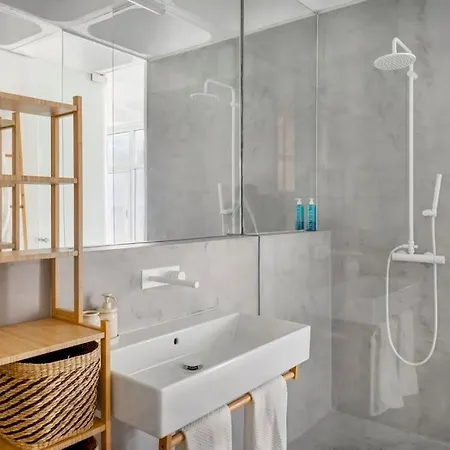 Loft Espacoso Com Vista Deslumbrante O Tejo * Лісабон