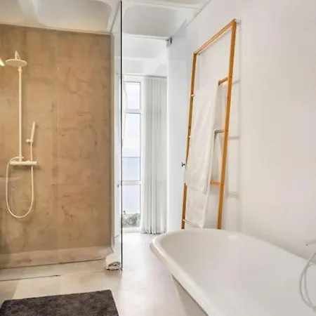 Loft Espacoso Com Vista Deslumbrante O Tejo Lägenhet Lisboa